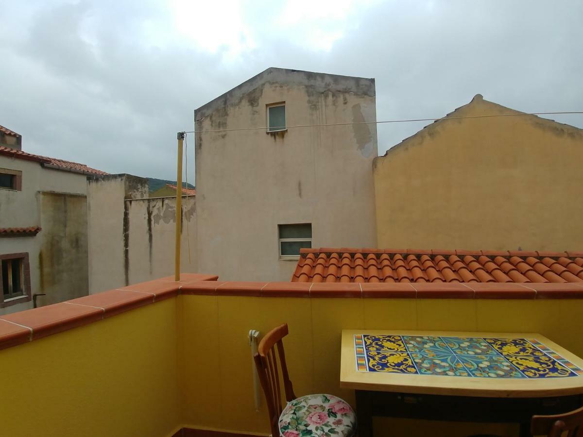 La Casa Di Angelo Hotel Bosa Exterior foto